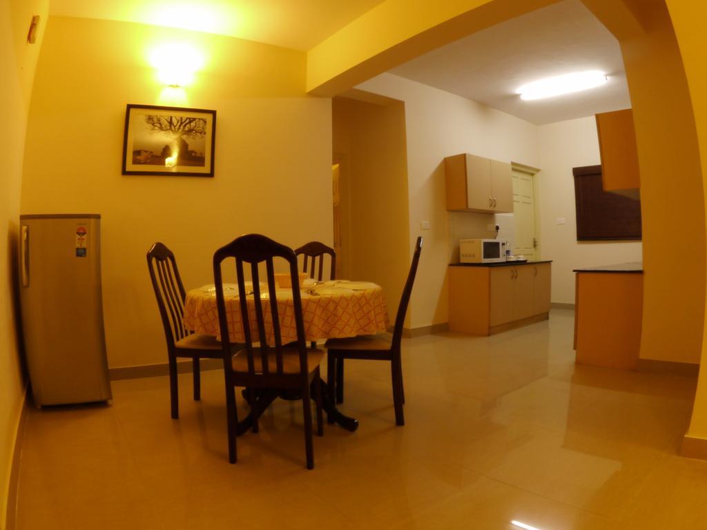 Maple Suites, Serviced Apartments Бенґалуру Екстер'єр фото